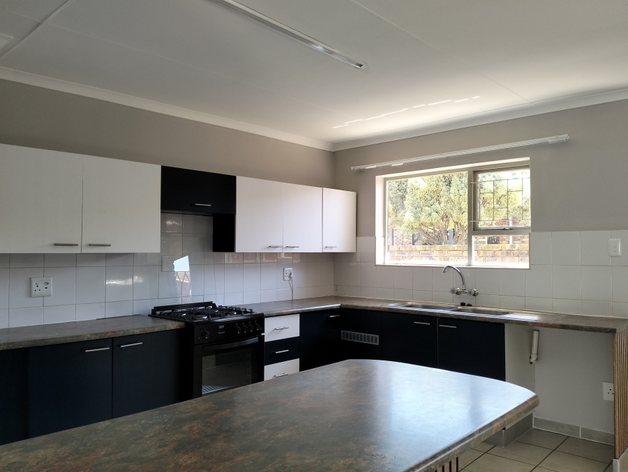 To Let 3 Bedroom Property for Rent in C Place Eastern Cape